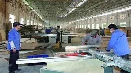 新房裝修 木工打制與工廠定制家具的全面對(duì)比